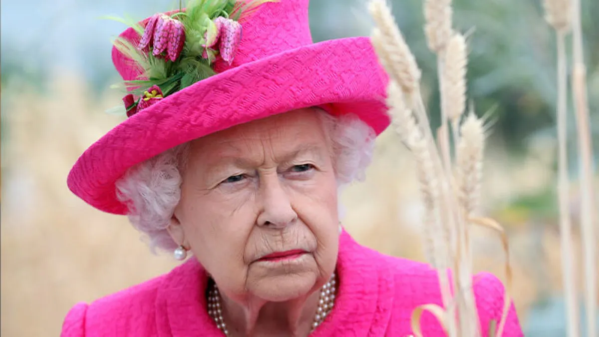 Queen Elizabeth’s Former Assistant Speaks Out On What The Royal Family Is Really Like Behind Closed Doors