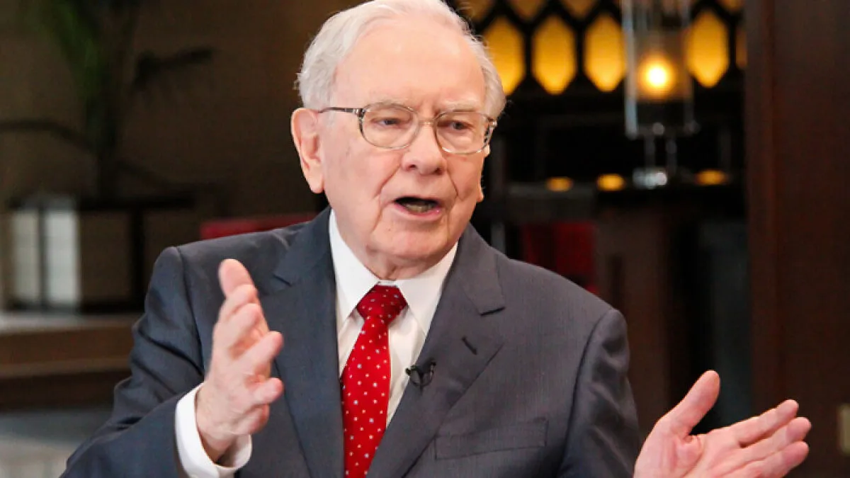 Warren Buffett's Berkshire Hathaway Has Been Making Quiet Move That Has Investors Worried