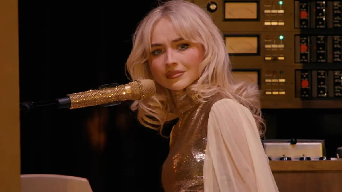 Sabrina Carpenter Sparks Backlash When She Dismisses Fan's Arab Cheer Saying She Doesn't Like It