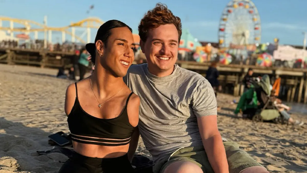 Beauty Influencer With No Limbs Answers Question “Everyone Wants To Know” About Husband