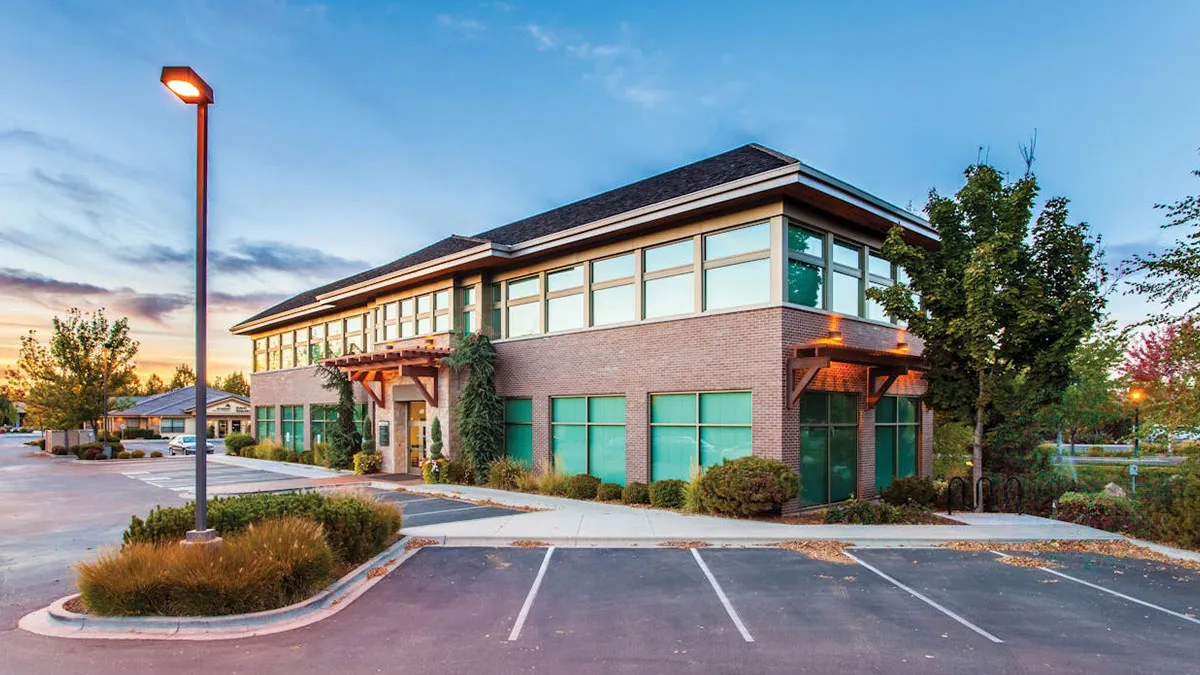 People Can't Believe This Employee’s Revenge On A Colleague Who Exposed Them For Arriving A Few Minutes Late