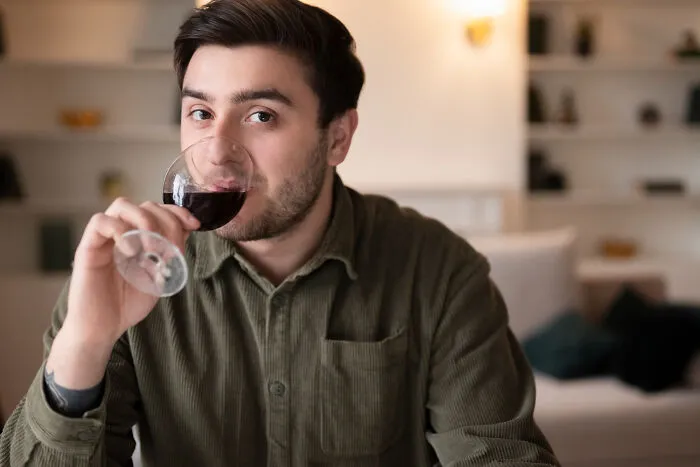 40 Gloriously Unhinged Reasons People Got Up And Left Mid-Date Without Hesitation
