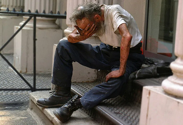 20 Trabajadores sanitarios comparten lo más horrible que han visto en algunos pacientes
