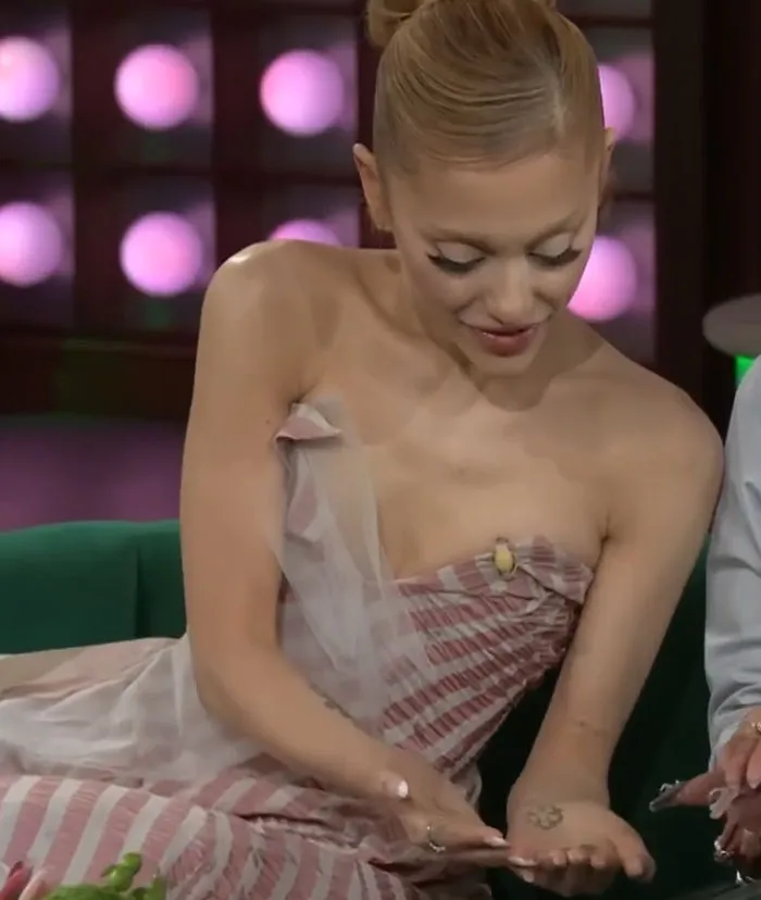 “Dear Reader, It Meant ‘Concubine’”: 49 Tattoos That Don’t Mean What People Thought They Meant