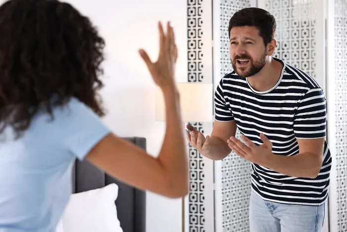 100 Wild Ways People Accidentally Found Out Their Partner Was Cheating