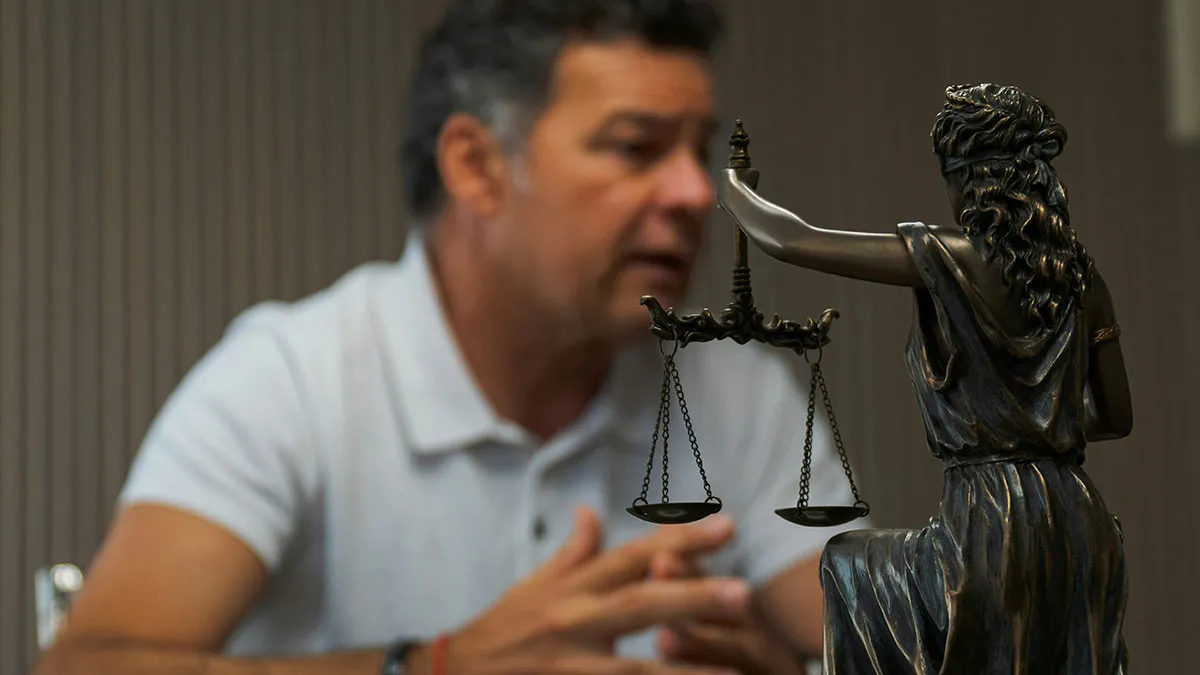 Guy Notices Ex-Wife's Plan To Hit Him With A Restraining Order, Tells Judge The Truth About Her