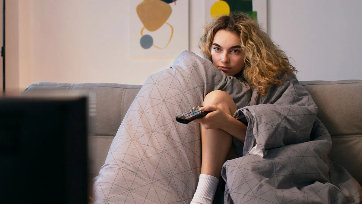 Man At Wits’ End As Girlfriend’s Friend Takes Over Their Home For Weeks With No End In Sight