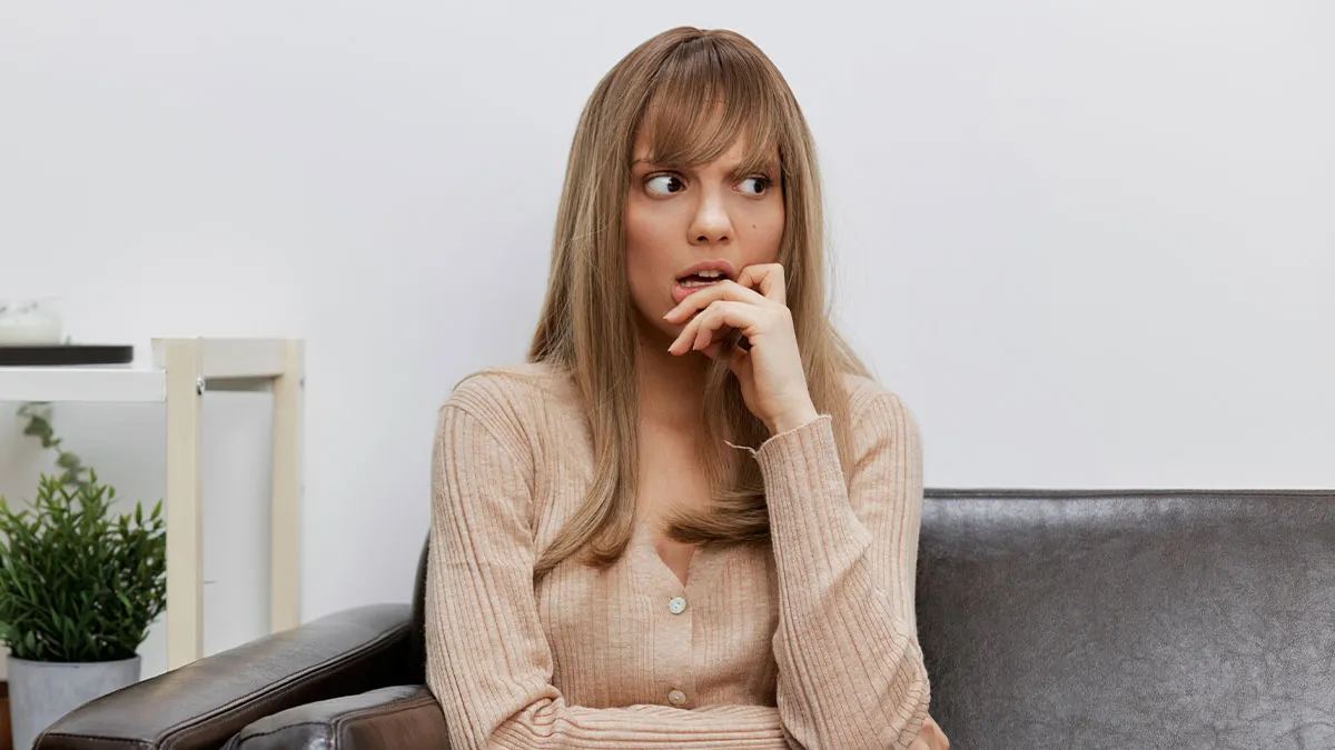 Man Introduces GF To His Family And Ends Up With Getting Dumped After She Meets Family Friend