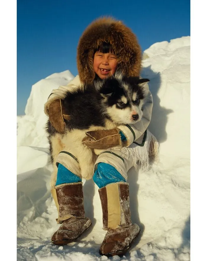 45 Historical Moments That Show The Unchanging Bond Between Dogs And Humans Shared By This Community