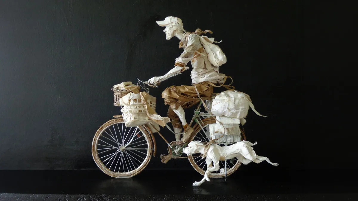 30 Stunning Paper Sculptures By This Artist So Detailed They Seem To Breathe
