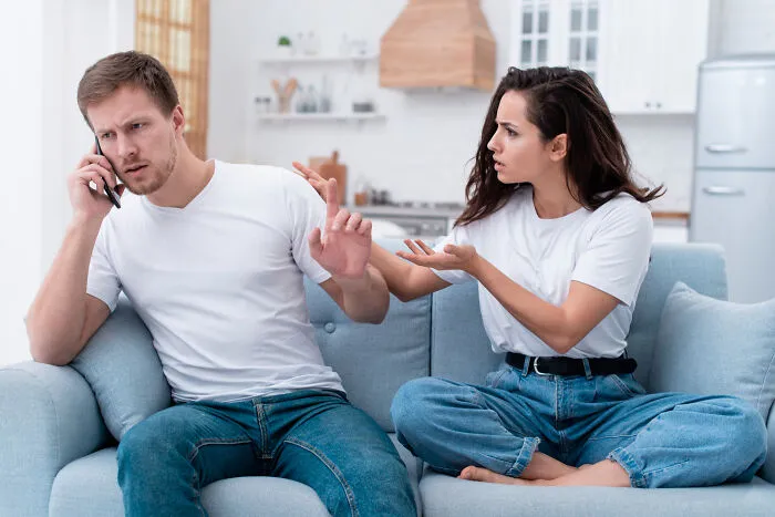 32 People Share What It's Like To Meet A Narcissist, And Nobody Can Prepare You For These Answers