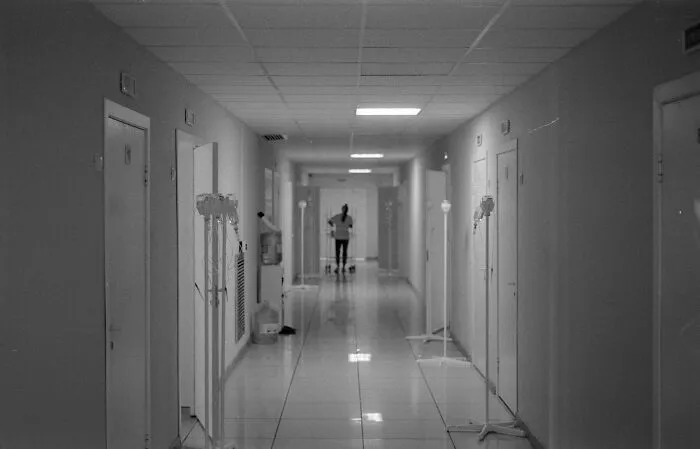 “No Sleepovers”: 63 Healthcare Workers Warn About Things That Are Much More Dangerous Than They Seem
