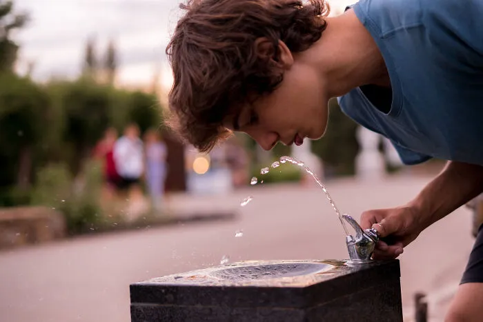 45 Absurd Rules That Schools And Workplaces Tried To Implement But Tanked Miserably