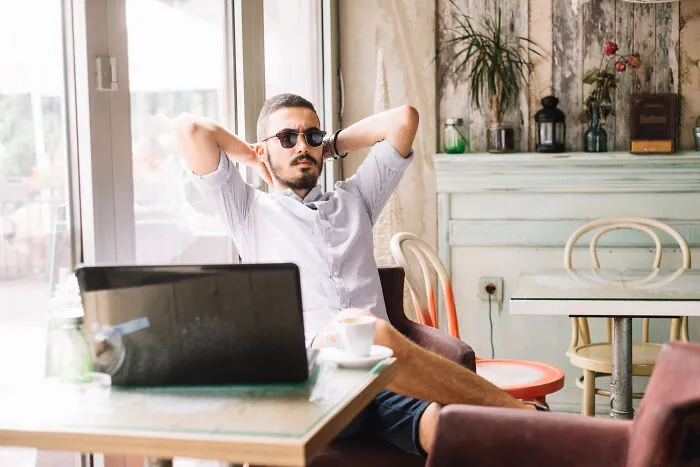 45 Absurd Rules That Schools And Workplaces Tried To Implement But Tanked Miserably