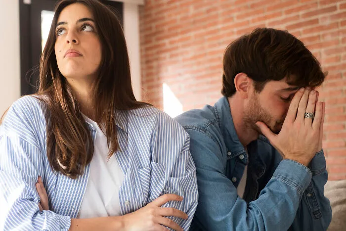 100 Wild Ways People Accidentally Found Out Their Partner Was Cheating