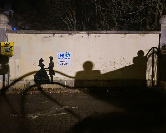 This Artist Turns Cracks And Broken Walls Into Art, 40 Clever Street Interventions By Oakoak (New Pics)