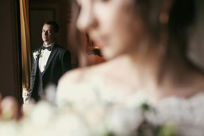 “She Couldn’t Even Drink Yet”: Wedding Photogs Recall 36 Couples That Were Headed For Divorce From The Start