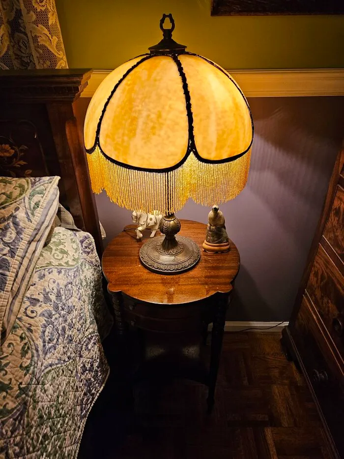 Salem Bros. Slag Glass Table Lamp. C.1920's