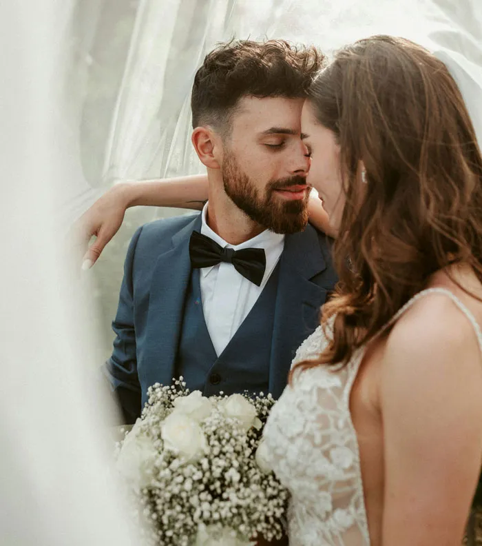 “She Couldn’t Even Drink Yet”: Wedding Photogs Recall 36 Couples That Were Headed For Divorce From The Start