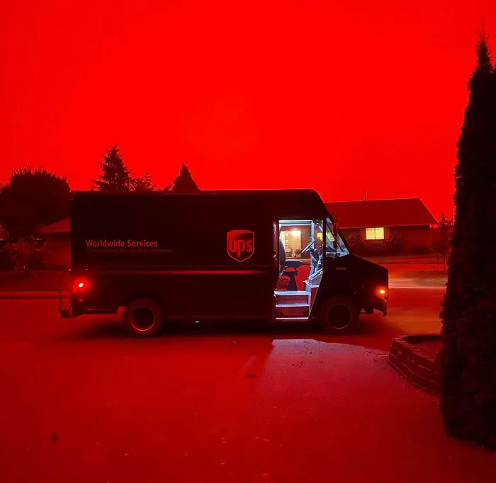 Oregon Wildfires Are Making It Look Straight Apocalyptic