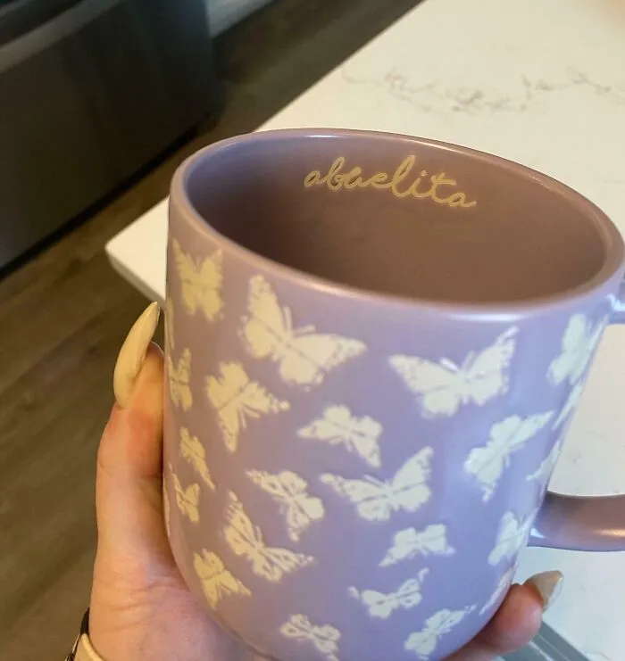 Mom Received An “Abuelita” Mug By Mistake For Christmas And We Laughed It Off. 3 Days Later I Found Out I Was Pregnant