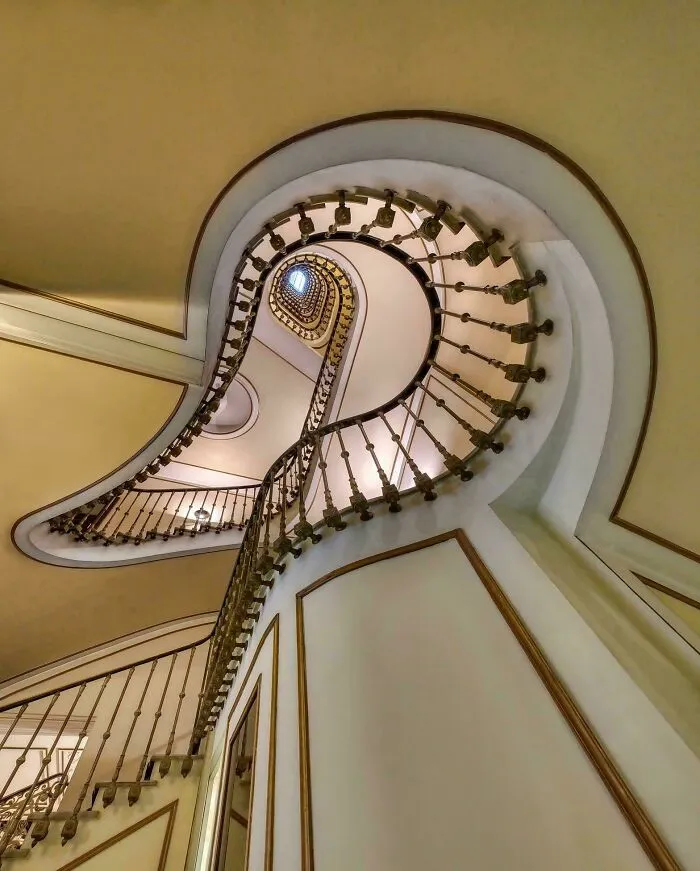 The "Duck" In Avenida Place Hotel