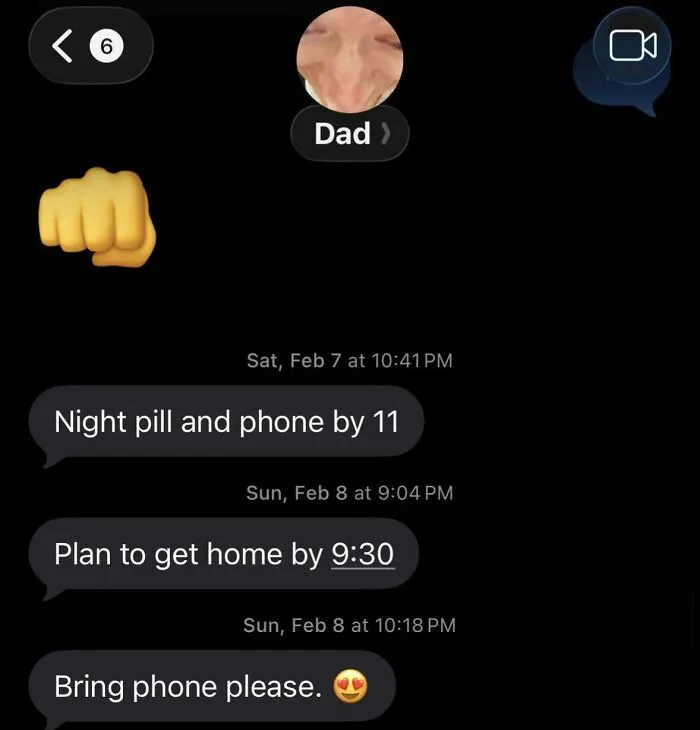 I’m 18 And I Still Have A Curfew Of 9:30 And Am Expected To Give Up My Phone At 10-11 At Night