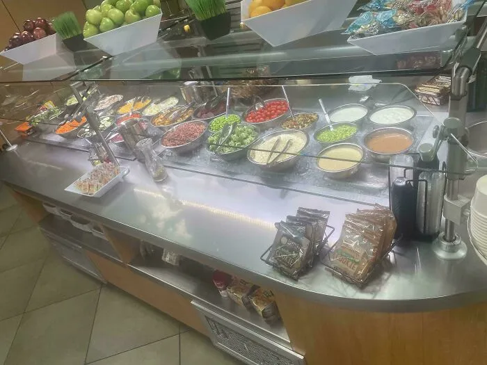 37 Horrifying Restaurant Stories Shared By Health Inspectors