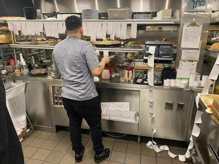 37 Horrifying Restaurant Stories Shared By Health Inspectors
