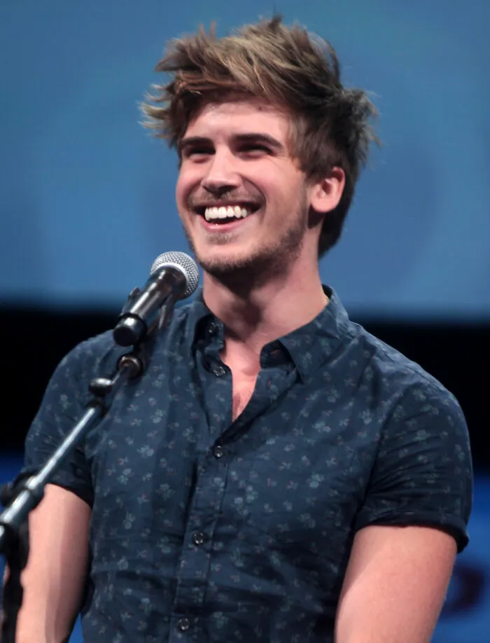 Internet Celebrity Joey Graceffa, 35