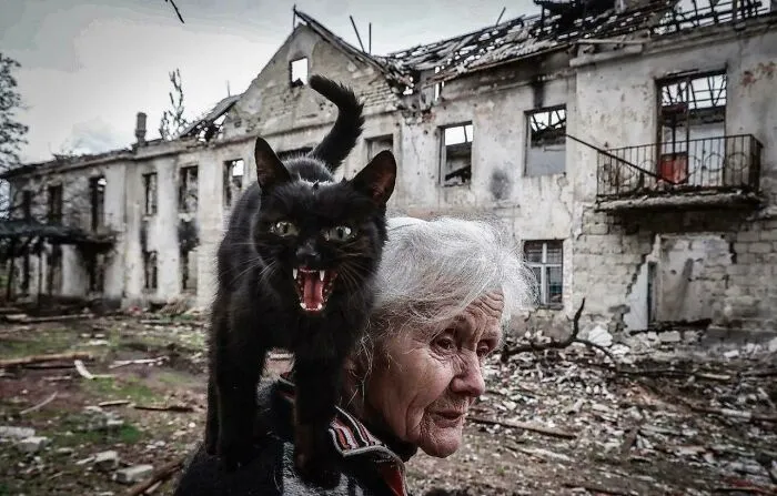 Doing A Good Yell And Keeping People Away From Her Human In Ukraine!