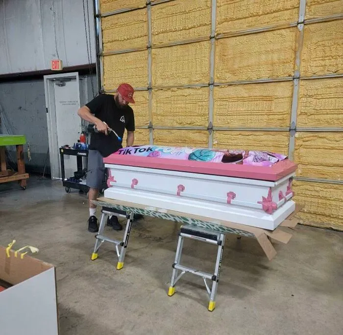 This Man Spoke With Every Parent In Uvalde, Texas To Build Personalized Caskets For All 19 Children. His Name Is Trey Ganem