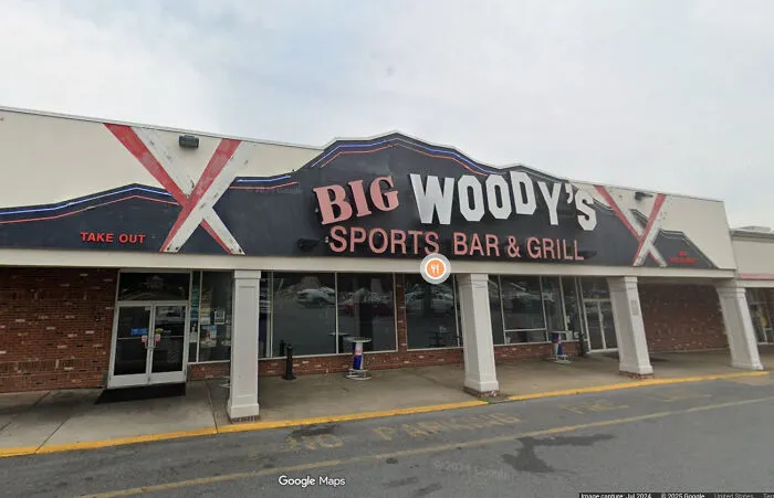 Front view of Big Woody's Sports Bar & Grill exterior captured on Google Maps