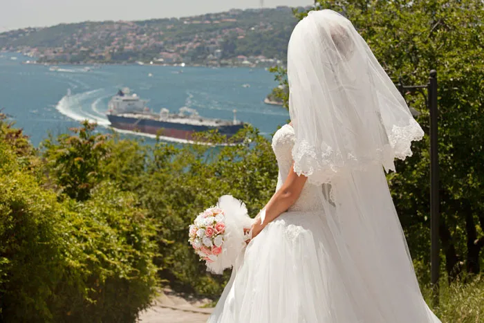 “She Couldn’t Even Drink Yet”: Wedding Photogs Recall 36 Couples That Were Headed For Divorce From The Start