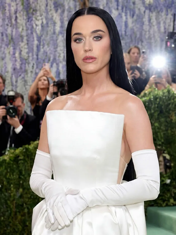 Katy Perry: a perfect AI illusion