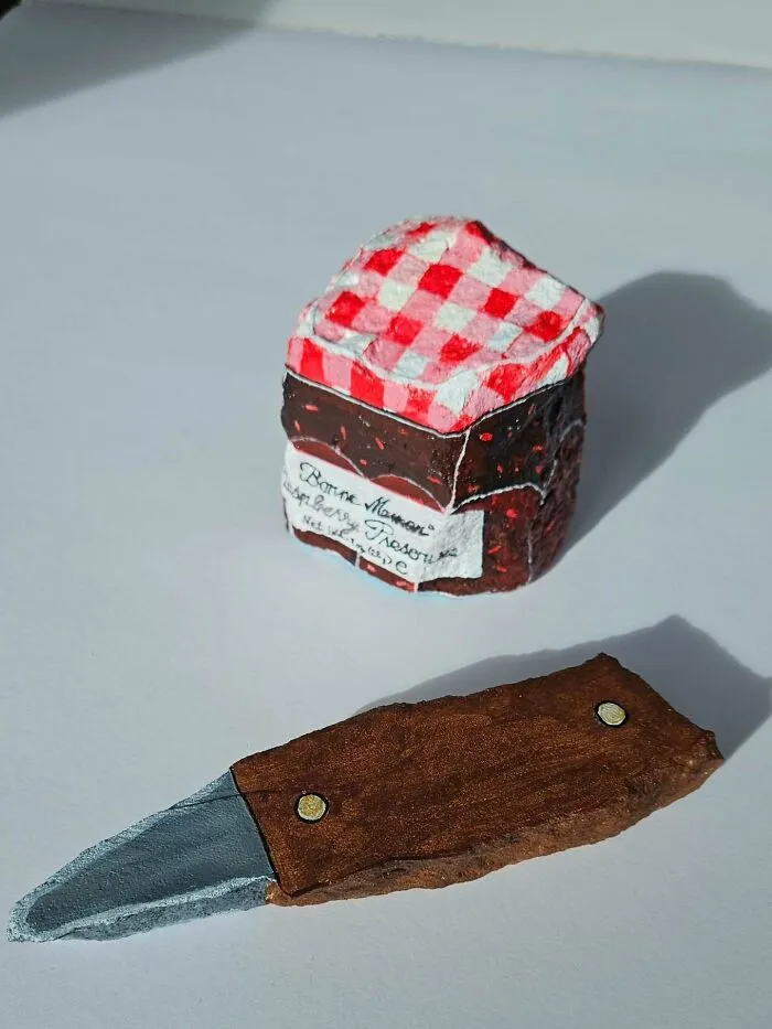 40 Colorful Stone Creations By This Artist That Turn Rocks Into Iconic Foods And Famous Products