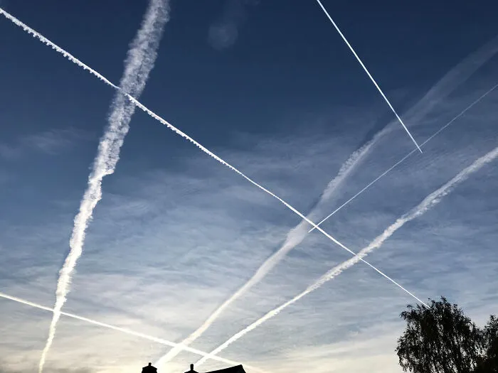 35 Times Confusion About Everyday Things Turned People Into Amateur Conspiracy Theorists