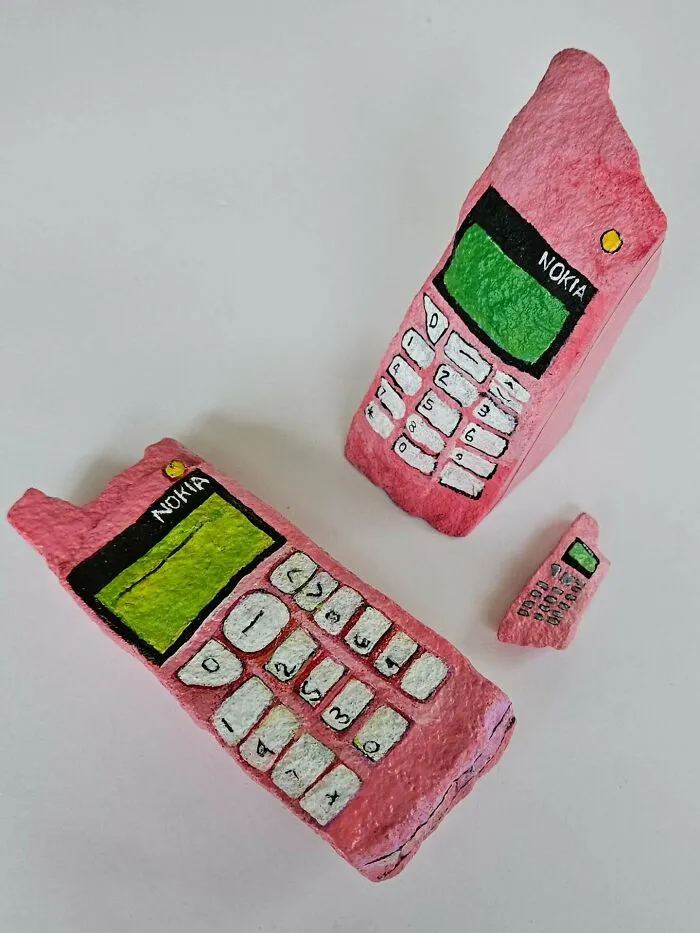 40 Colorful Stone Creations By This Artist That Turn Rocks Into Iconic Foods And Famous Products
