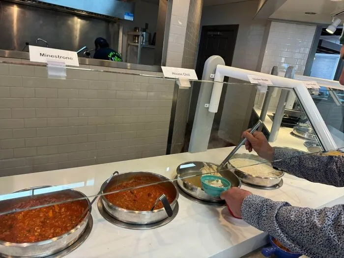 37 Horrifying Restaurant Stories Shared By Health Inspectors