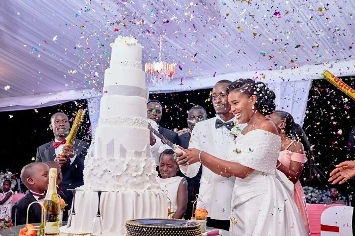 “They Didn’t Even Make It To The Wedding Day”: 61 Of The Worst Bridezillas And Groomzillas