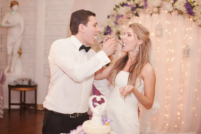 “Camera Guy Was In Tears”: 69 Wild Weddings That Left Guests Speechless And Jaws On The Floor