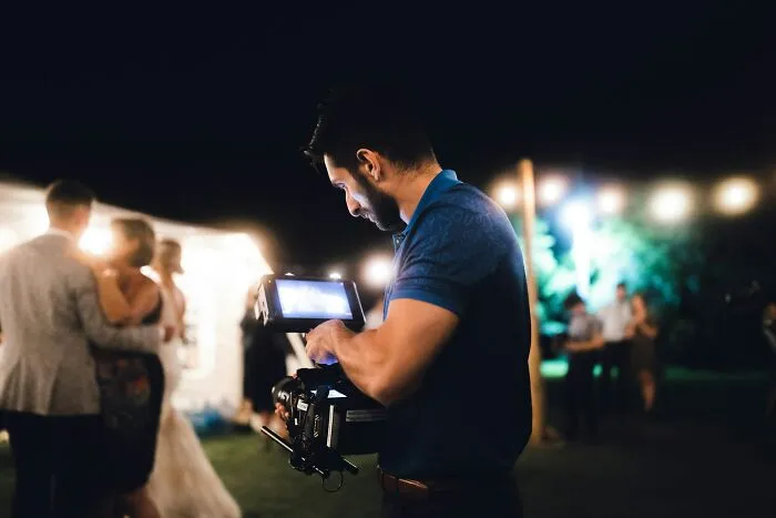 “Perfect Mid-Sneeze Shot”: 33 Of The Worst Moments Photographers Saw And Captured At Weddings