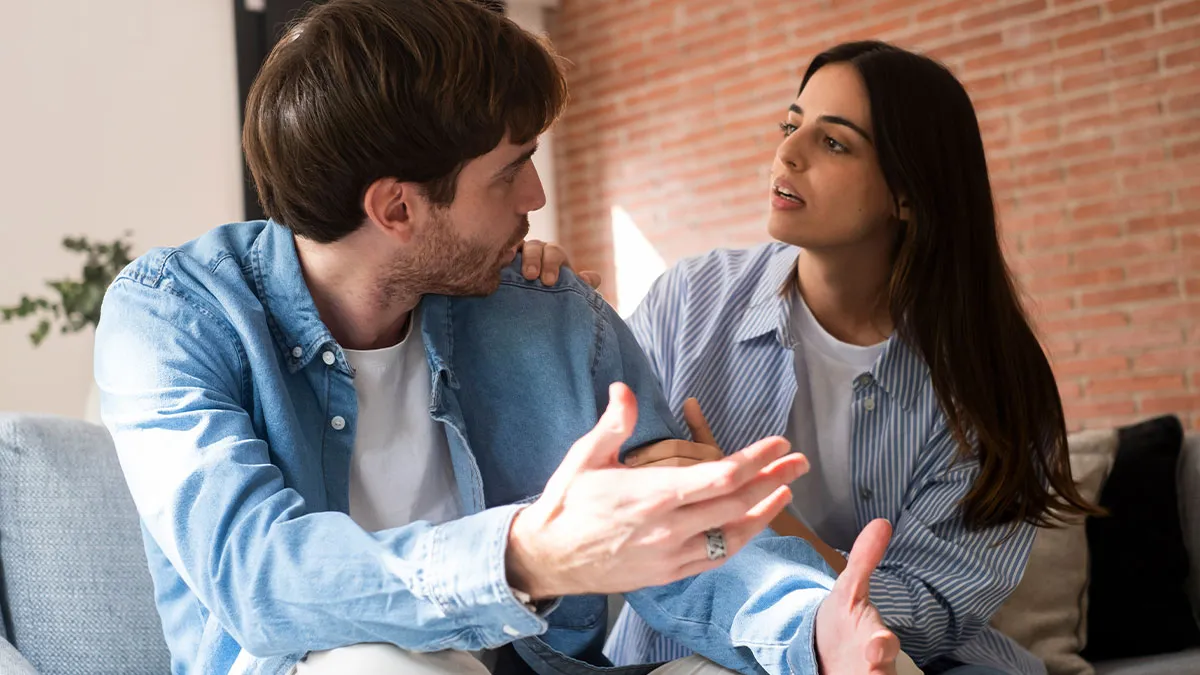 Man Refuses To Split Rent With GF Despite Almost Living With Her, Has The Audacity To Go Even Further