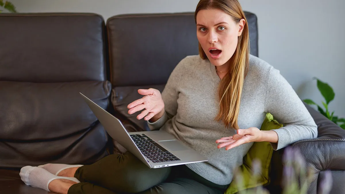 Guy Treats Body-Shaming As A Fun Little Hobby, Acts Shocked GF Doesn’t Think He's Boyfriend Material