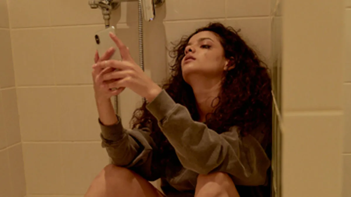 61 Wild And Scandalous Cheating Stories That Might Make You Want To Go Through Someone's Phone