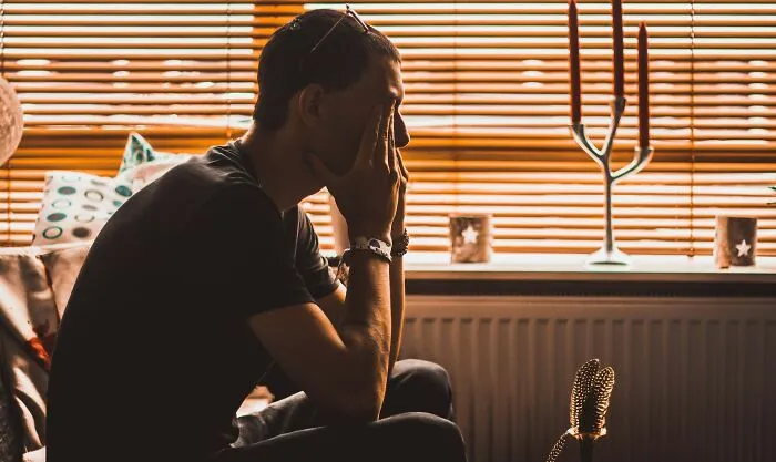 “The Normalized Misandry”: 63 Men Reveal How The Manosphere Seduced Them, And Others Weigh In