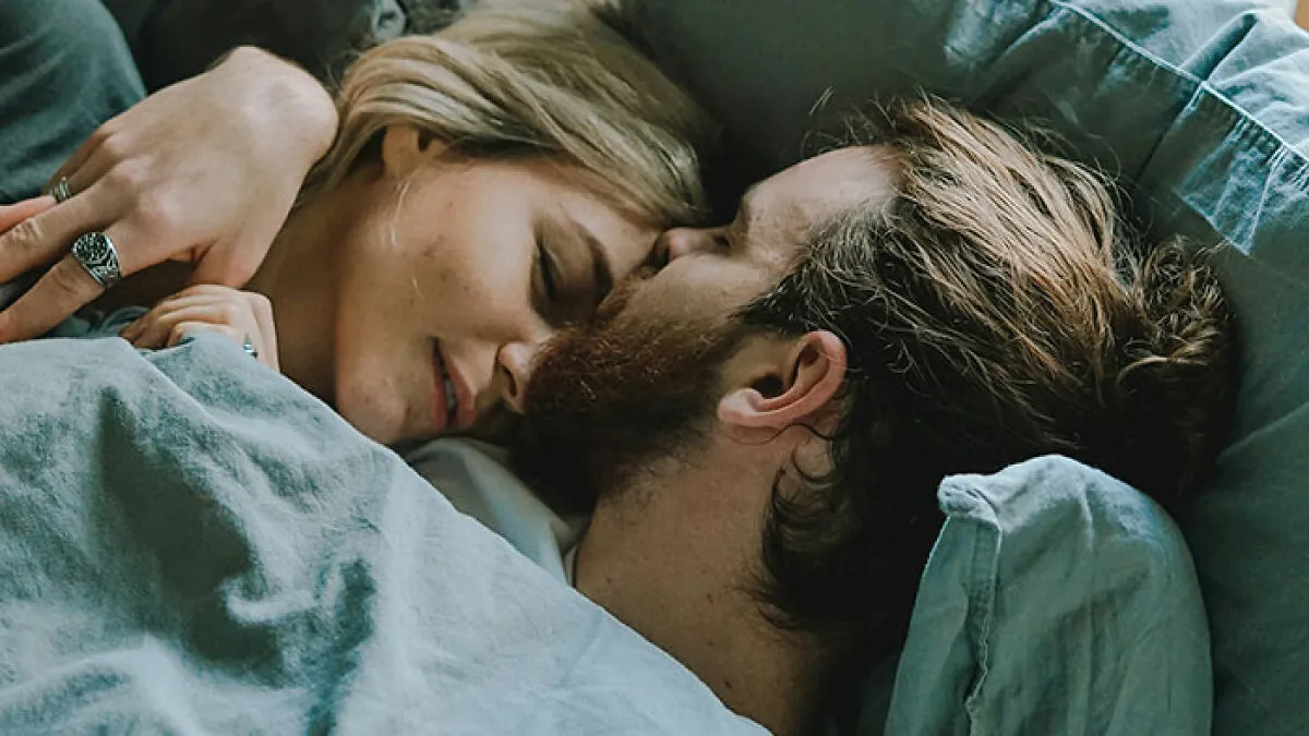 Signs That You're Stuck In A Textlationship