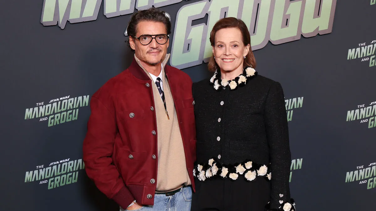 “Lost All His Aura”: Fans Roast Pedro Pascal Over Strange Slip-Up At New ‘Star Wars’ Movie Event