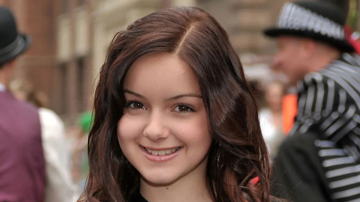 ‘Modern Family’ Child Star’s Painful Past Resurfaces As She Battles Online Predators