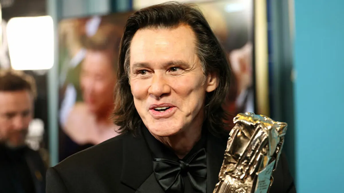 Doctor Exposes Real Reason Male Celebs Look Unrecognizable As Jim Carrey And Matthew McConaughey Raise Alarm